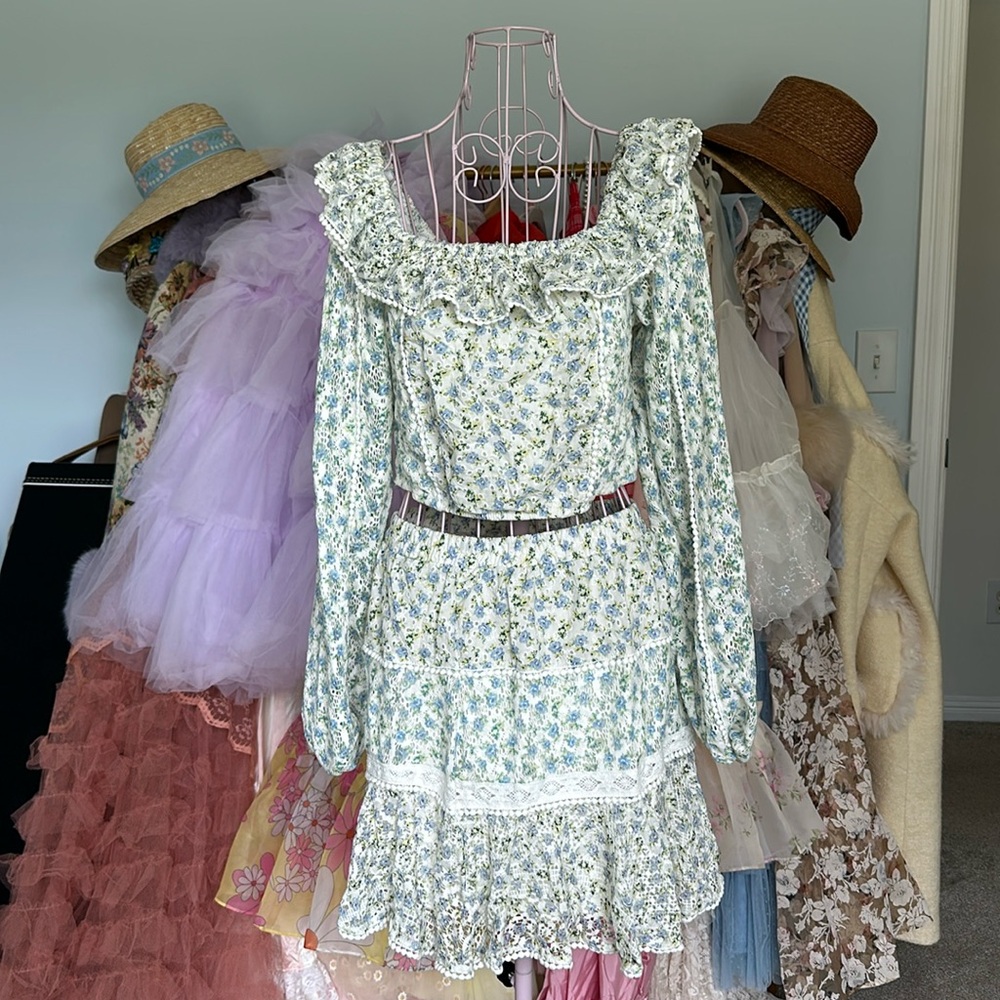 House of Harlow floral set